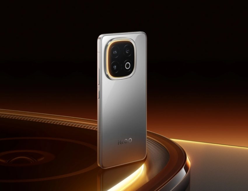 iQ00 13 image camera